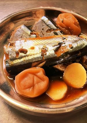 梅干と秋刀魚で甘辛すっぱ煮♪(´ε｀ )-レシピのメイン写真