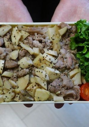 電子レンジで簡単★豚肉とエリンギの丼弁当-レシピのメイン写真