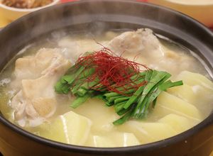 塩麹でやわらか♪鶏手羽元のタッカンマリ-レシピのメイン写真
