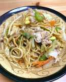 麺も一緒に入れて作る、あんかけ焼きそば
