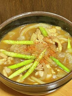 簡単・鶏もも肉と玉ねぎのカレーうどん-レシピのメイン写真