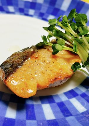 超シンプル！美味しい！鮭のバターソテー-レシピのメイン写真