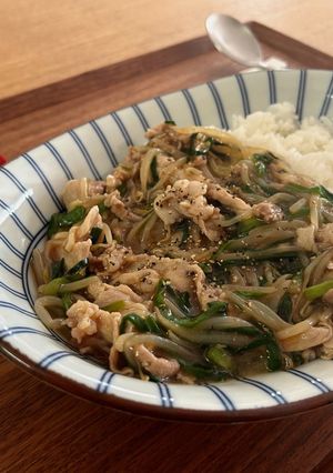 豚こまとニラもやしあんかけ丼-レシピのメイン写真