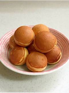 たこ焼き器で屋台の味♡ベビーカステラ♡ by 目玉の母さん 【クックパッド】 簡単おいしいみんなのレシピが392万品