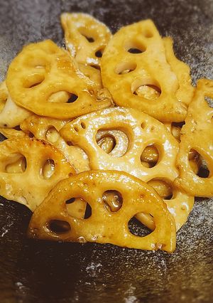 れんこん炒めて味付けしておわり！-レシピのメイン写真