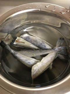 干し魚の塩出し(こまいの丸干しなど)-レシピのメイン写真