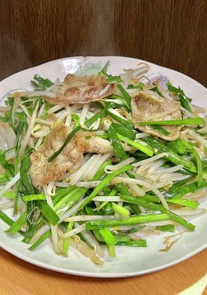 簡単・豚バラとニラ＆もやしのサッと炒め-レシピのメイン写真