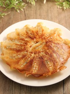 簡単!市販の生餃子で煮焼き餃子-レシピのメイン写真