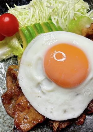 とろ〜り卵で食べるかんたんしょうが焼き-レシピのメイン写真