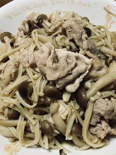簡単♪豚肉とキノコのバター醤油炒め-レシピのメイン写真