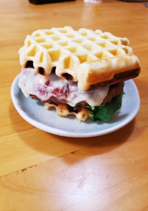 ワッフルのチーズinバーガー♪♪-レシピのメイン写真