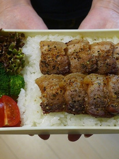 豚バラブロックのスパイシー丼弁当-レシピのメイン写真