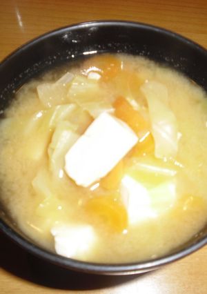 春キャベツでお味噌汁♪-レシピのメイン写真