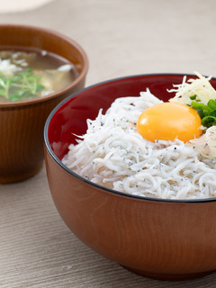 贅沢おいしい!たまごしらす丼-レシピのメイン写真