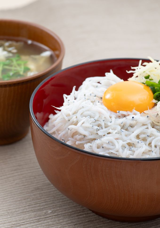 贅沢おいしい!たまごしらす丼 by 小魚おいしいごはん 【クックパッド】 簡単おいしいみんなのレシピが392万品