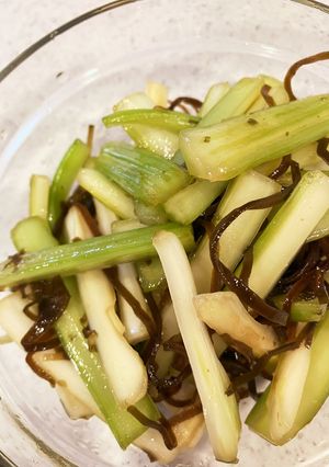 箸が止まらない！セロリの浅漬け-レシピのメイン写真
