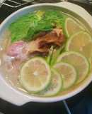 直ぐ出来ちゃう♪鶏もも肉のレモン鍋♪