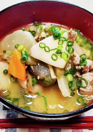 この時期嬉しい豚汁♡お好み野菜で温まろ♪-レシピのメイン写真