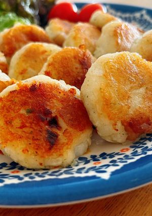 はんぺんの玉ねぎとベーコンのチーズ焼き-レシピのメイン写真