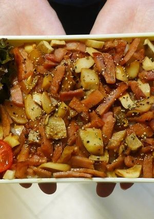 ベーコンとエリンギのペパー醤油丼弁当-レシピのメイン写真