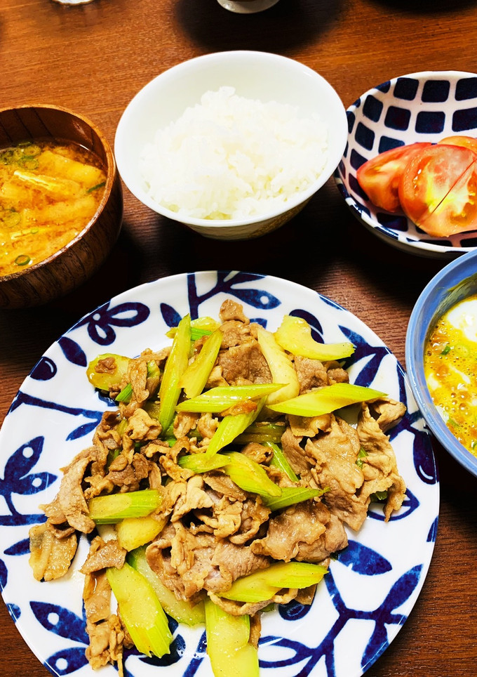セロリと豚肉のオイスターソース炒め-レシピのメイン写真