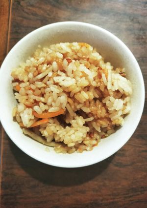 鶏肉そぼろときんぴらゴボウの炊き込みご飯-レシピのメイン写真