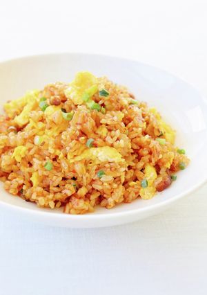 KALDIハリッサで簡単【ハリッサ炒飯】-レシピのメイン写真