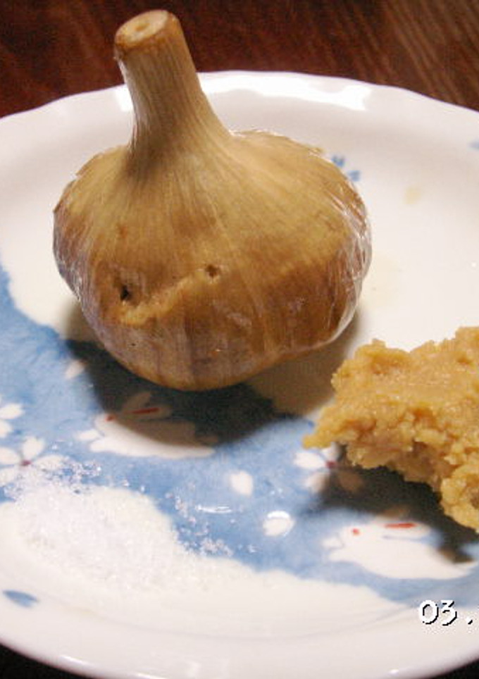 簡単おつまみ　にんにくまるごと揚げ-レシピのメイン写真
