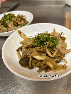 ゴボウときのこと豚バラの甘辛にんにく炒め-レシピのメイン写真