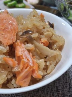 鮭ときのこの炊き込みご飯-レシピのメイン写真