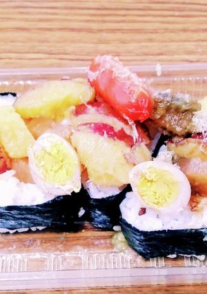 “サツマイモかしわ大根うずら卵おにぎり”-レシピのメイン写真
