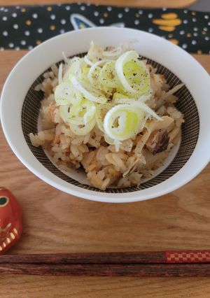 生鮭と舞茸 炊き込みご飯-レシピのメイン写真