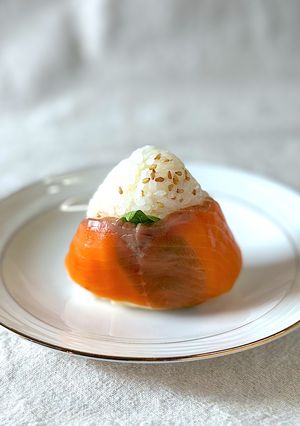 パリジェンヌのスモークサーモンおにぎり-レシピのメイン写真