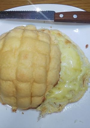 メロンパンのチーズサンド-レシピのメイン写真