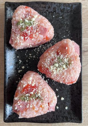 トマトとウィンナーのパリ風おにぎり-レシピのメイン写真