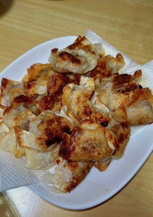 ワンタンの皮で豚肉と梅の揚げ焼き-レシピのメイン写真