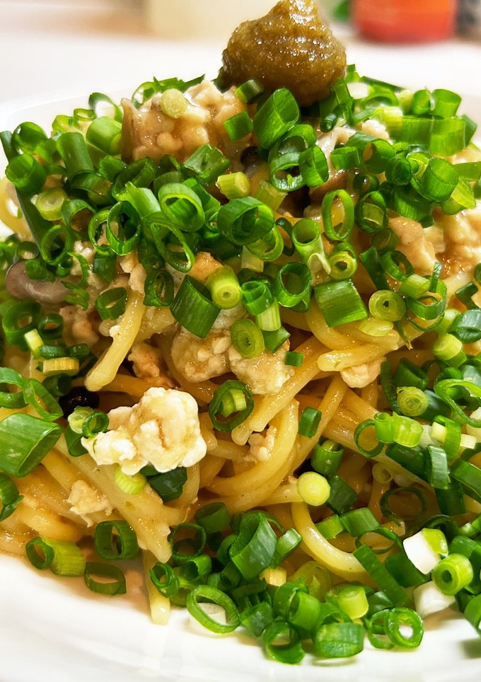 鶏そぼろと青ネギの柚子胡椒パスタ-レシピのメイン写真