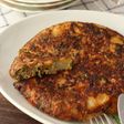 大根葉そぼろとじゃがいものオムレツ