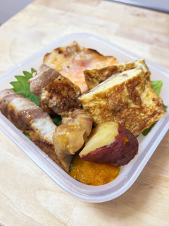 焼肉のタレ☆カボチャの豚肉くるくる巻弁当-レシピのメイン写真