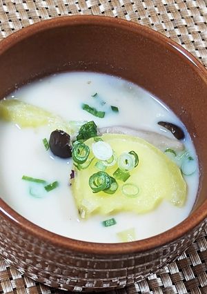 身体の芯から温まるクリーミーな豆乳みそ汁-レシピのメイン写真