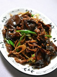 牛肉、きくらげ、新しょうがの中国醤油炒め-レシピのメイン写真