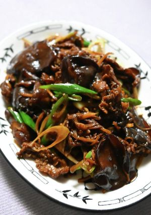 牛肉、きくらげ、新しょうがの中国醤油炒め-レシピのメイン写真