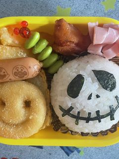 ナイトメアジャックおにぎりお弁当.。゚+-レシピのメイン写真