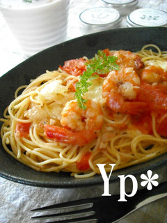 *トマトとチーズとエビのパスタ*-レシピのメイン写真