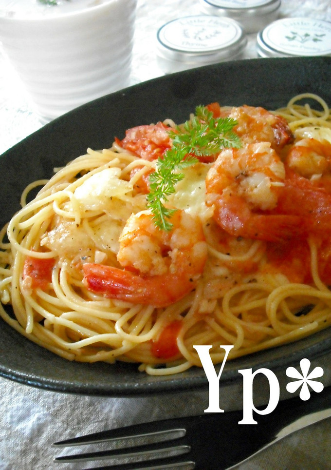 *トマトとチーズとエビのパスタ*-レシピのメイン写真