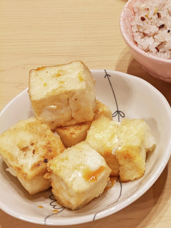 ほどよい水の切り方で!簡単揚げ豆腐-レシピのメイン写真