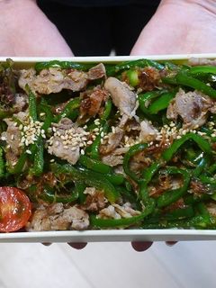 豚肉とピーマンのおかか醬油和え丼弁当-レシピのメイン写真