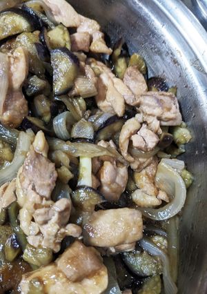 鶏もも肉となすの炒め物　qc-レシピのメイン写真