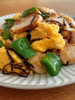 鶏むね肉と玉子の塩こんぶ炒め-レシピのメイン写真