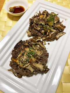 舞茸と牛ひきバーグのプレス焼き-レシピのメイン写真